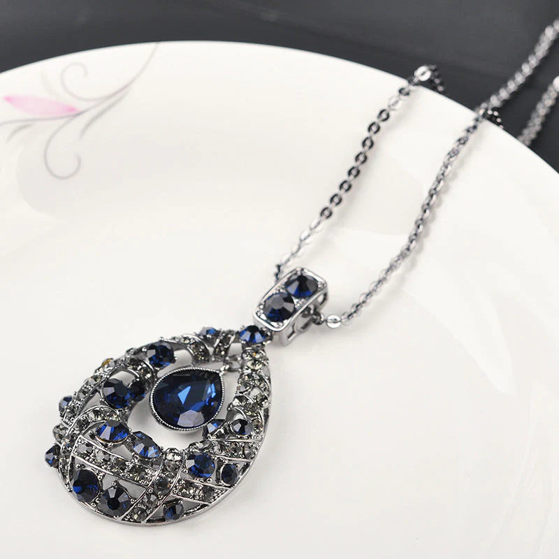 2023 New/ Autumn And Winter  Obsidian Sweater Necklace