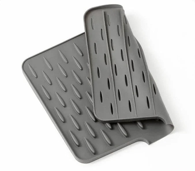 💥No-Spill Silicone Worktop Saver – Heat-Resistant & Non-Slip Mat for Drip-Free Drying💥