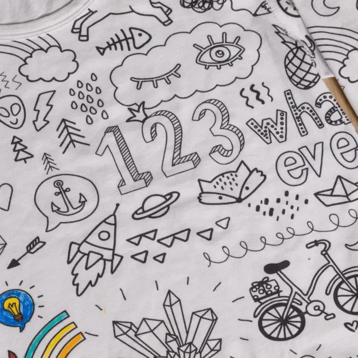 🛏️ CHRISTMAS PRE-SALE 50% OFF! ✨ DIY Cartoon Colorable Pajamas for Kids - Washable Fabric with 10 Non-Toxic Markers for Creative Fun 🎨👧