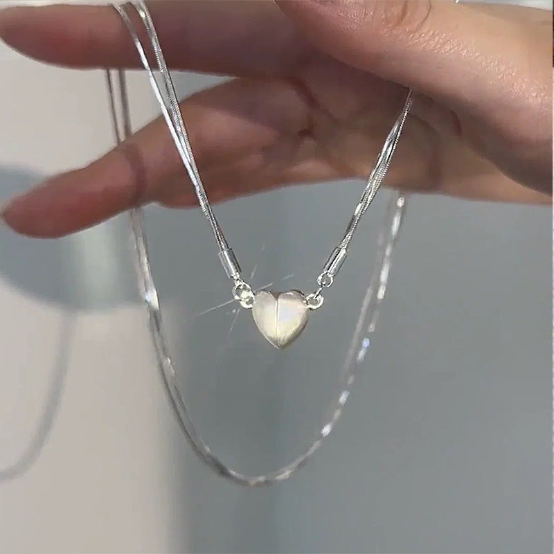 Niche design magnet love pendant necklace