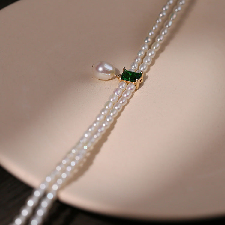 Elegant Emerald Freshwater Pearl Short Necklace