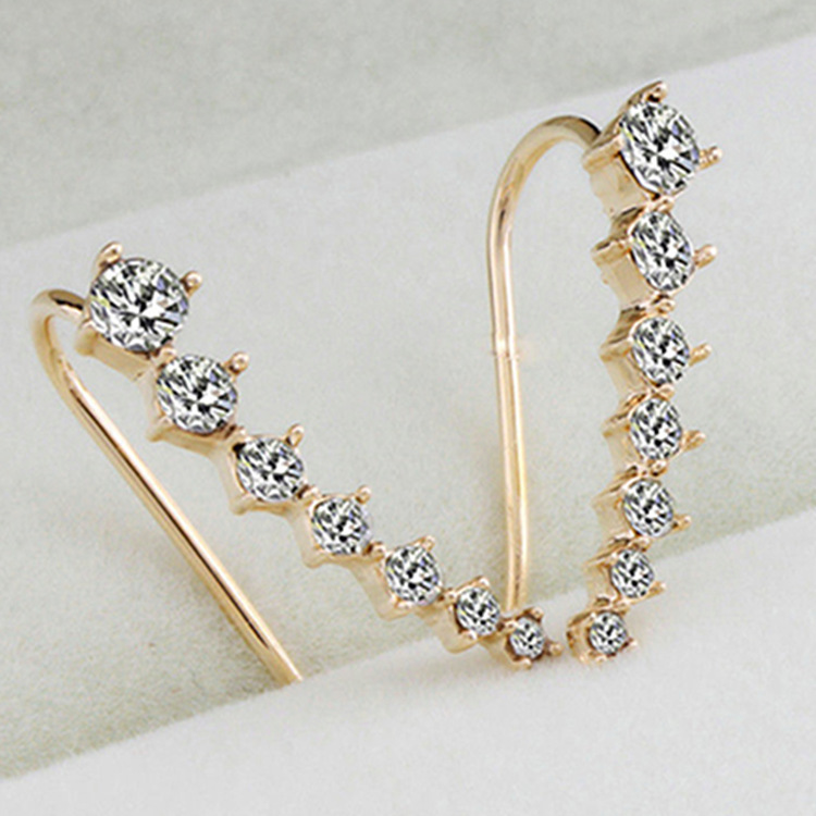 Ear Stud with Seven Stars and Diamonds