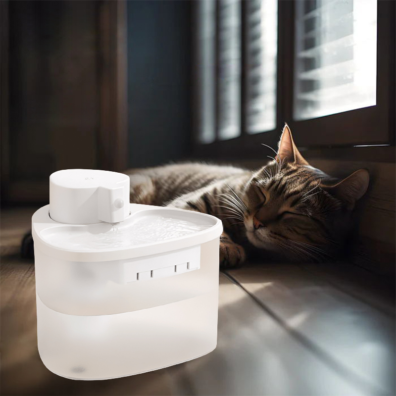 Motion Sensor Pet Water Dispenser Without Electricity (2L)