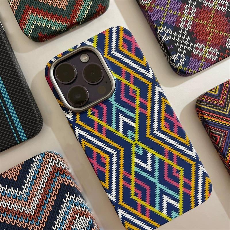 Bohemian Style Night Glow Patterned Magnetic Phone Case for Iphone