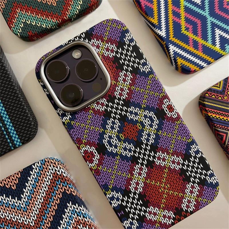 Bohemian Style Night Glow Patterned Magnetic Phone Case for Iphone