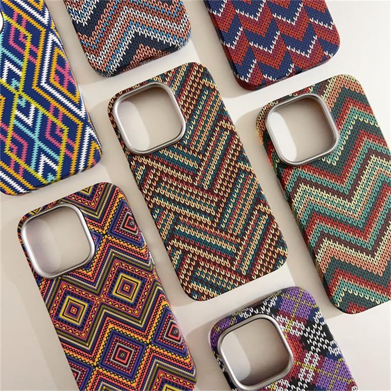 Bohemian Style Night Glow Patterned Magnetic Phone Case for Iphone